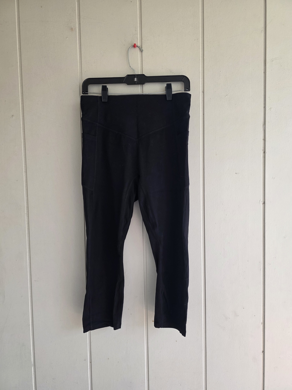 HALARA UltraSculpt High Waisted Tummy Control Pedal Pushers Yoga Black Large